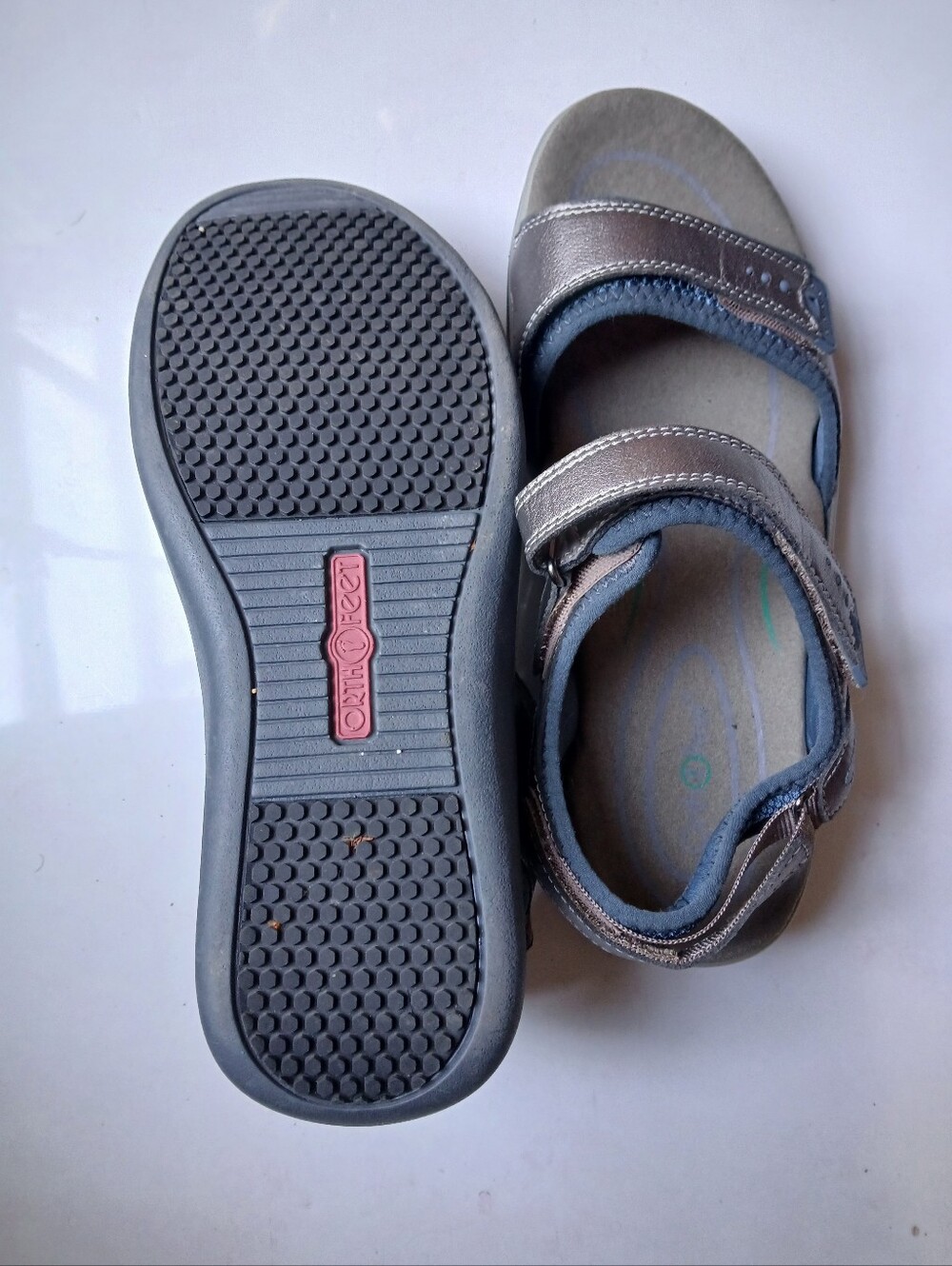 Orthofeet Metallic Gray/Tan Adjustable Strap Sandals Size 8.5